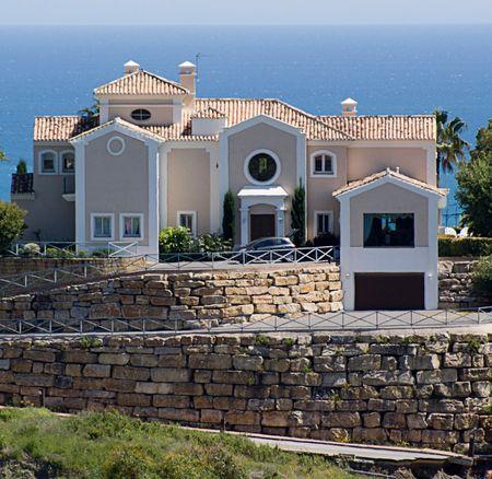 More than 50 luxury properties
