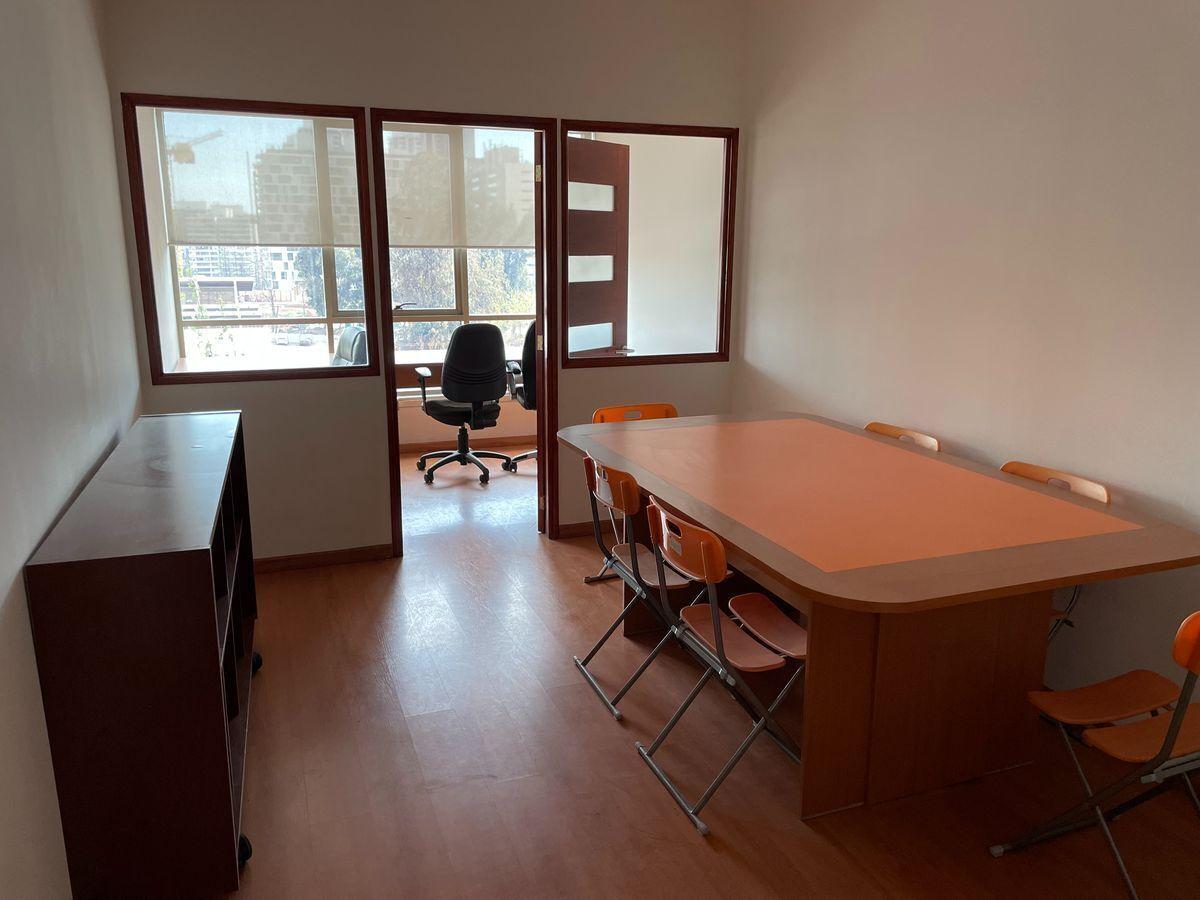 Excelente Oficina en Cantagallo (102 UF/m2) en Tabancura, Vitacura, Región Metropolitana