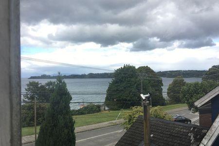 Linda casa estilo sureño a metros de costanera de  Puerto en Centro Puerto Varas, Puerto Varas, Región de Los Lagos