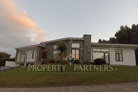 Hermosa casa en Condominio Silos de Torobayo en Toro Bayo, Valdivia, Región de Los Rios