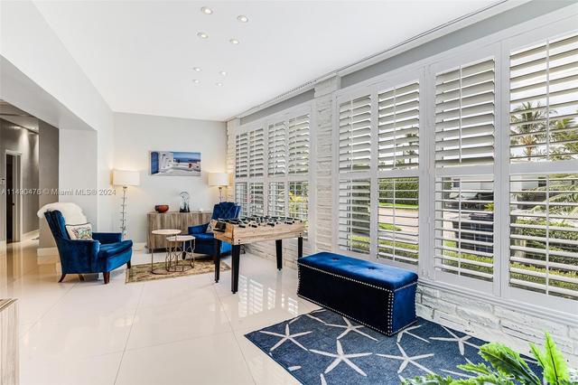 ALTOS DEL MAR NO 4 en Surfside, Miami Dade, Florida