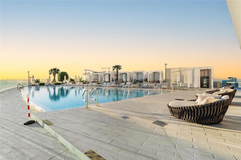 ASTON MARTIN RESIDENCES en Miami, Miami Dade, Florida