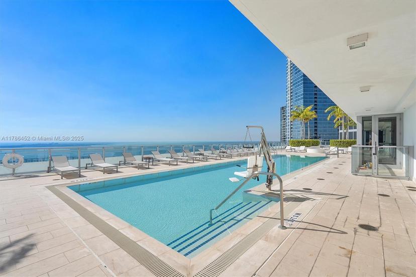 BRICKELLHOUSE CONDO en Brickell, Miami Dade, Florida