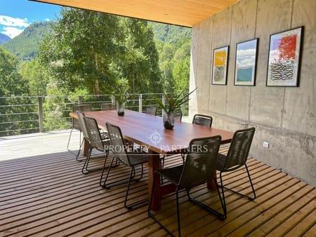 Maravillosa casa en Lipulli, Lago Colico en Cunco, Región de Araucania