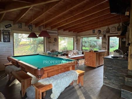 Exclusiva casa estilo Log Home en venta, se vende amoblada en Puerto Varas, Región de Los Lagos