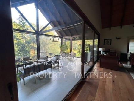 Gran casa a pasos del Club de Golf en Valdivia, Región de Los Rios