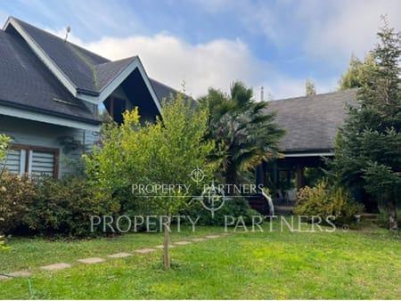 Gran casa a pasos del Club de Golf en Valdivia, Región de Los Rios