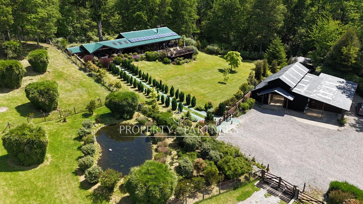 Espectcular Terreno de 30 ha con vista panorámica al Lago Panguipulli en Playa Monje, Panguipulli, Región de Los Rios