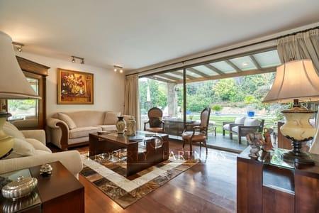Hermosa y gran casa en venta, exclusivo condominio en Las Pircas, Peñalolén en Las Pircas, Peñalolen, Región Metropolitana