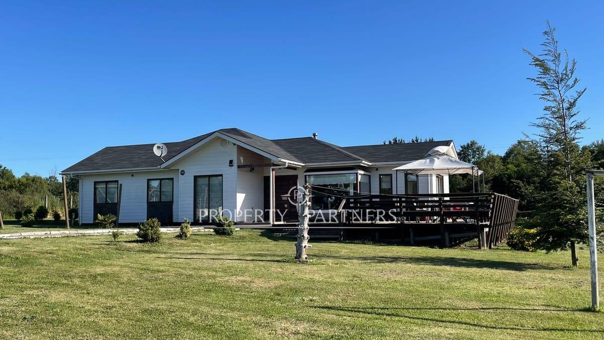 Casa en parcela cercana a Temuco. en Freire, Región de Araucania