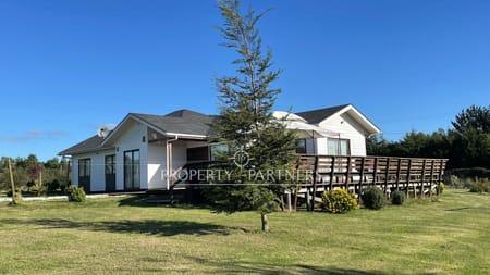 Casa en parcela cercana a Temuco. en Freire, Región de Araucania