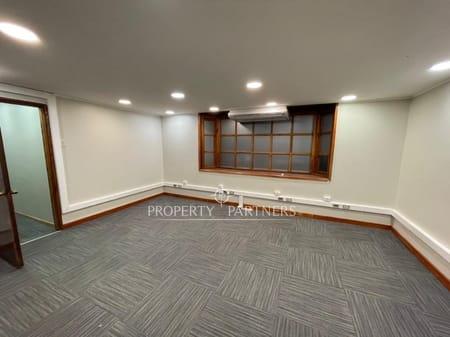 En venta céntrico edificio de tres pisos. en Temuco, Región de Araucania