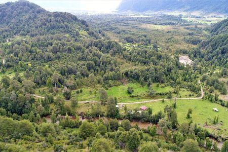 Hermoso Campito de 10 hectareas en Km 26 de Coyhaique a Aysen en Región de Aysen