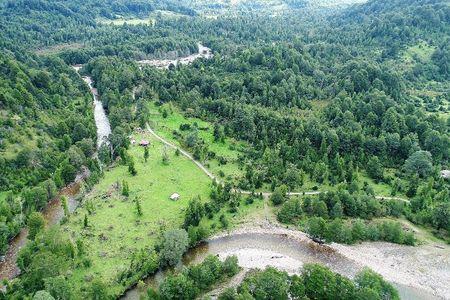 Hermoso Campito de 10 hectareas en Km 26 de Coyhaique a Aysen en Región de Aysen