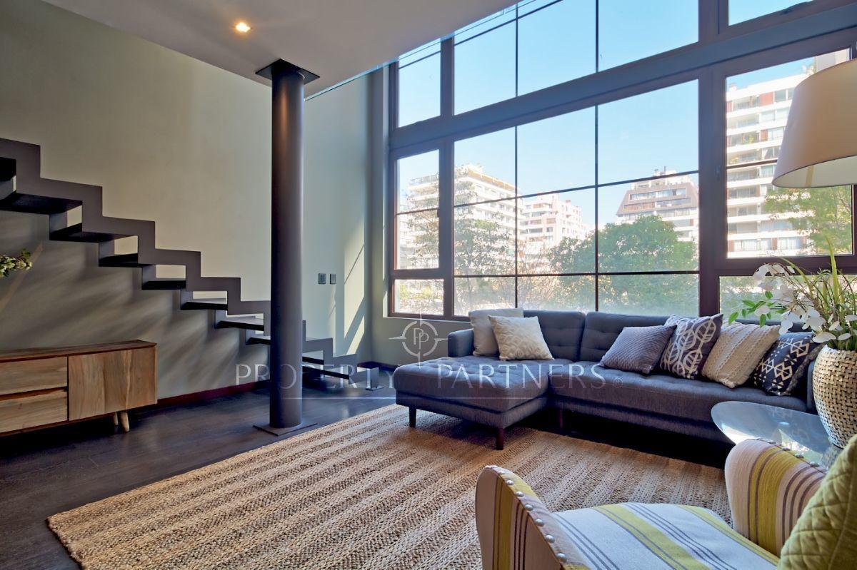 Moderno Loft duplex  amoblado en la mejor ubicación de El Golf en El Golf, Las Condes, Región Metropolitana