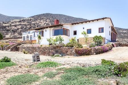 Amplia y acogedora casa con linda vista en Condominio Encomenderos en La Serena, Región de Coquimbo