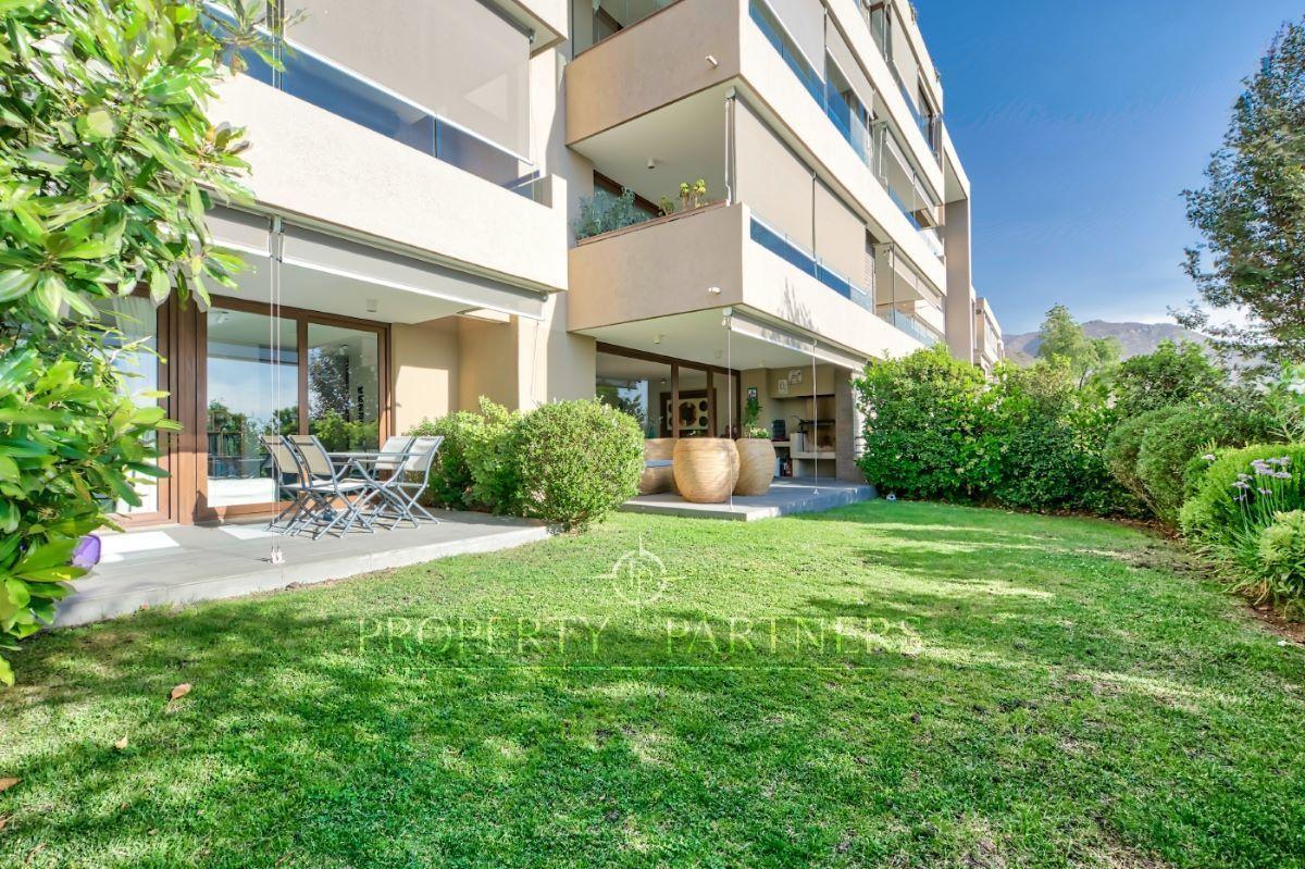 Precioso departamento Duplex  con jardín  y gran vista. en Mirador de San Damián, Las Condes, Región Metropolitana