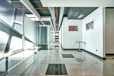 Edificio moderno oficina  habilitada en Providencia ( Uf/m2 90) en Los Leones, Providencia, Región Metropolitana