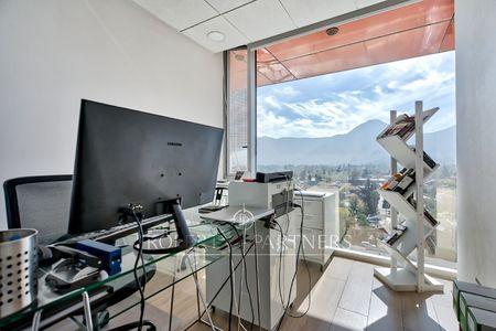 Espectacular oficina en Vitacura (106 UF/m2) en Las Condes, Región Metropolitana