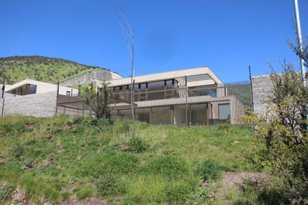 Chamisero, casa con poco uso, cerca de la radial completamente amoblada en Chamisero, Colina, Región Metropolitana