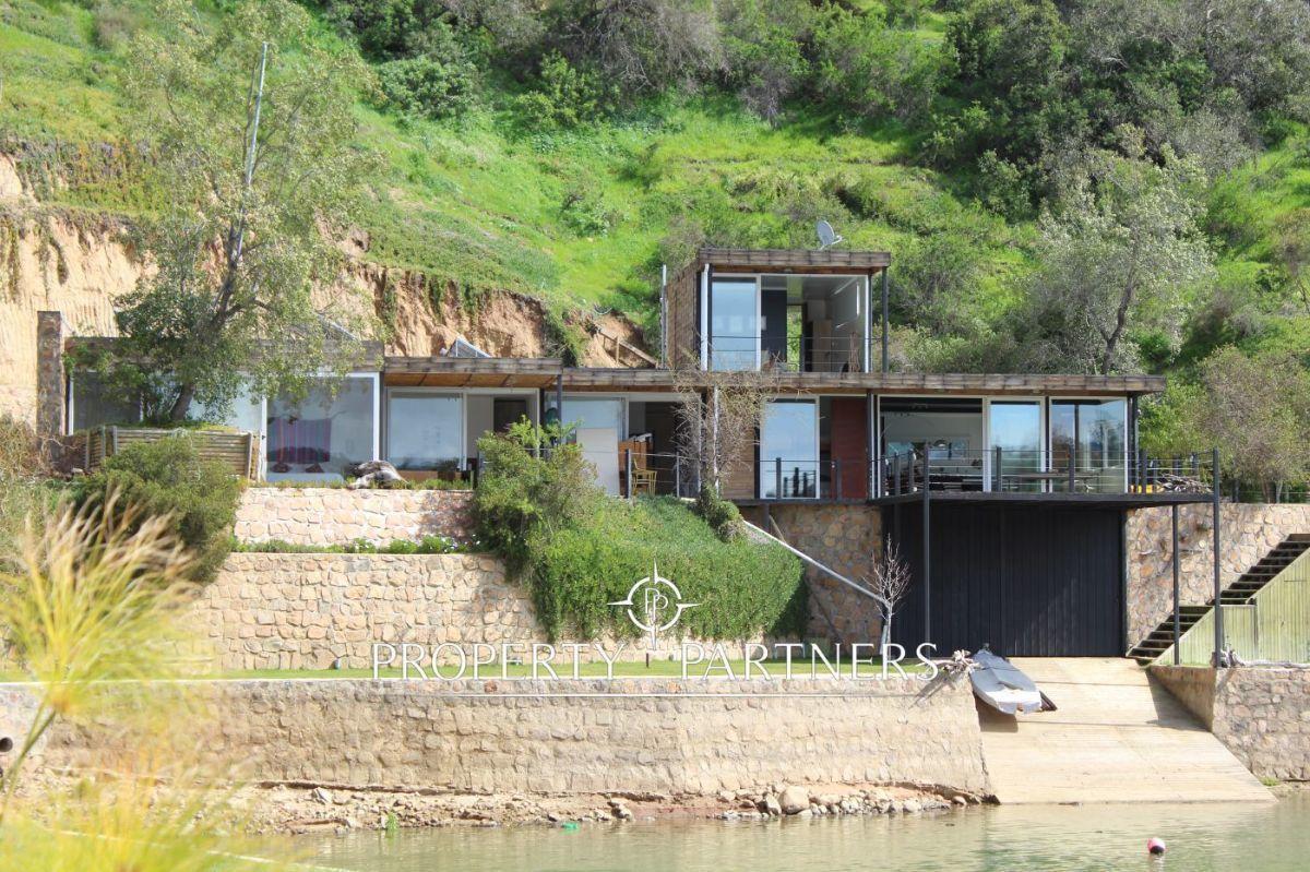 Lago Rapel, Vende preciosa casa amoblada y autosustentable sector Estero Pulin.. en Litueche, Región de Libertador Bernardo O'Higgins