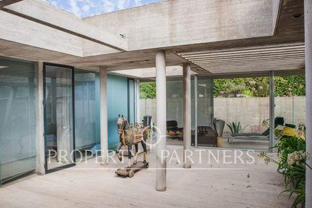 La casa ideal para los amantes de la buena arquitectura, el arte y la escultura en Marbella, Maitencillo, Región de Valparaíso