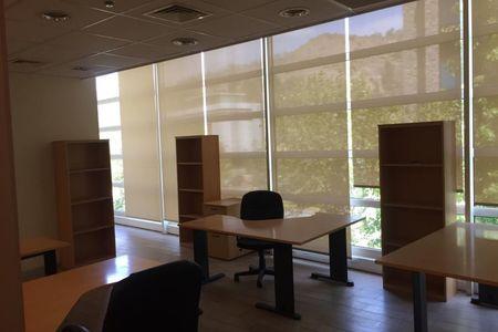 Oficinas Full Equipadas  (0,35 UF/m2) en Ciudad Empresarial, Huechuraba, Región Metropolitana