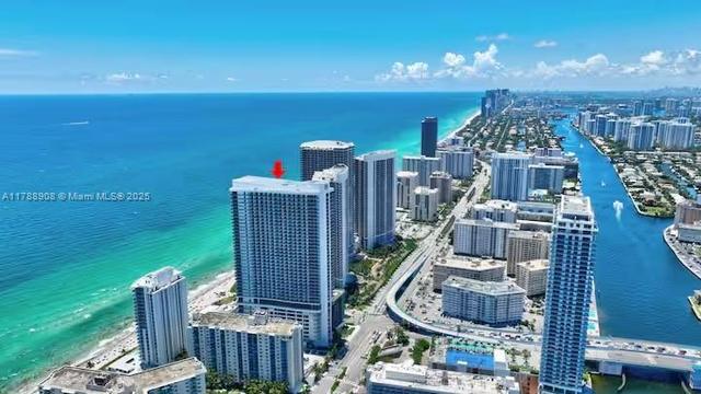 4111 SOUTH OCEAN DRIVE CO en Hallandale Beach, Broward, Florida 4111 SOUTH OCEAN DRIVE CO en Hallandale Beach, Broward, Florida