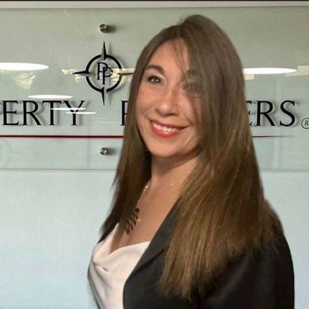 Irma Moris Contreras