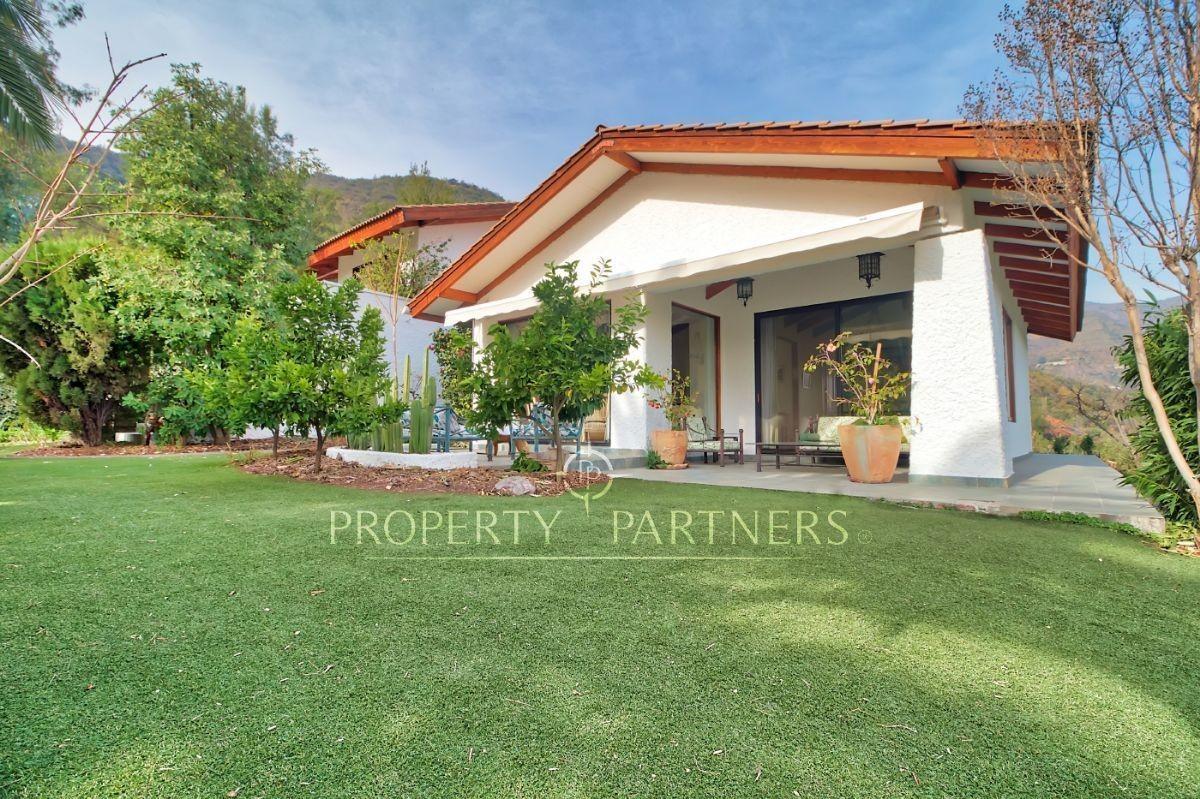 Casa con insuperables entorno natural y vistas en El Arrayán en El Arrayán, Los Trapenses, Región Metropolitana Casa con insuperables entorno natural y vistas en El Arrayán en El Arrayán, Los Trapenses, Región Metropolitana