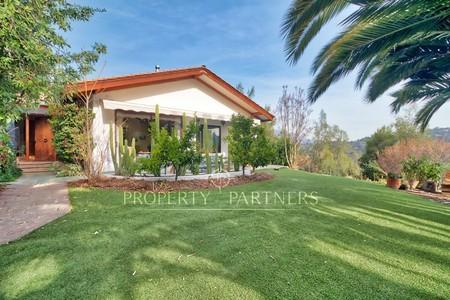 Casa con insuperables entorno natural y vistas en El Arrayán en El Arrayán, Los Trapenses, Región Metropolitana Casa con insuperables entorno natural y vistas en El Arrayán en El Arrayán, Los Trapenses, Región Metropolitana