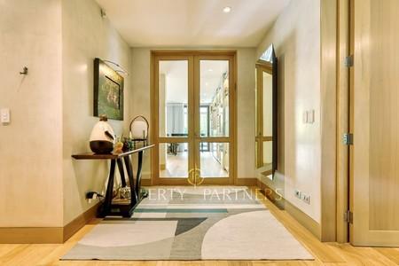 Elegante y exclusivo departamento con jardín privado en Quinchamalí, Las Condes, Región Metropolitana Elegante y exclusivo departamento con jardín privado en Quinchamalí, Las Condes, Región Metropolitana