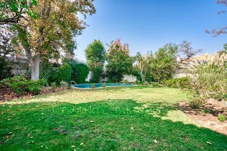 Con amplio terreno y perfecta ubicación. La reina en La Reina, Región Metropolitana Con amplio terreno y perfecta ubicación. La reina en La Reina, Región Metropolitana