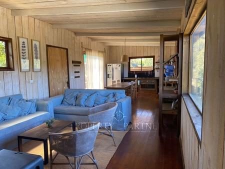 Matanzas, Casa Rodeada de Bosque en Matanzas, Navidad, Región de Libertador Bernardo O'Higgins Matanzas, Casa Rodeada de Bosque en Matanzas, Navidad, Región de Libertador Bernardo O'Higgins