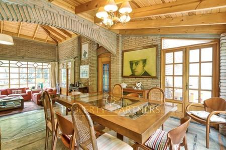 Espectacular Casa en Exclusivo Condominio Los Almendros en Ciudad Empresarial, Huechuraba, Región Metropolitana Espectacular Casa en Exclusivo Condominio Los Almendros en Ciudad Empresarial, Huechuraba, Región Metropolitana