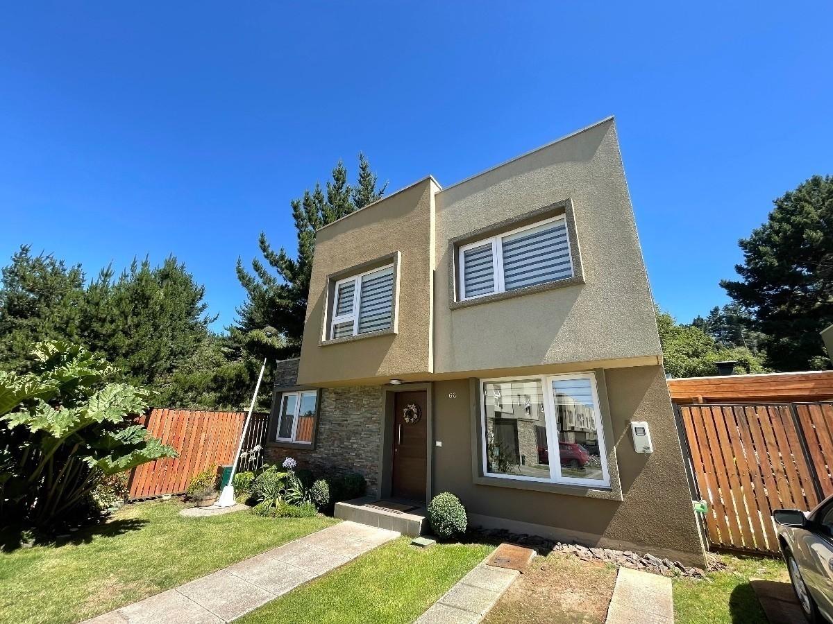 Espectacular casa en Condominio Barrio Frances en Temuco, Región de Araucania Espectacular casa en Condominio Barrio Frances en Temuco, Región de Araucania