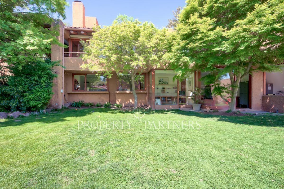 Espectacular casa Mediterranea en condominio no perimetral. El Huinganal en El Huinganal, Los Trapenses, Región Metropolitana Espectacular casa Mediterranea en condominio no perimetral. El Huinganal en El Huinganal, Los Trapenses, Región Metropolitana