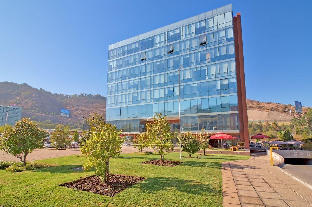 Luminosa oficina en Av. Del Valle , Huechuraba (Uf/m2 44) en Ciudad Empresarial, Huechuraba, Región Metropolitana Luminosa oficina en Av. Del Valle , Huechuraba (Uf/m2 44) en Ciudad Empresarial, Huechuraba, Región Metropolitana