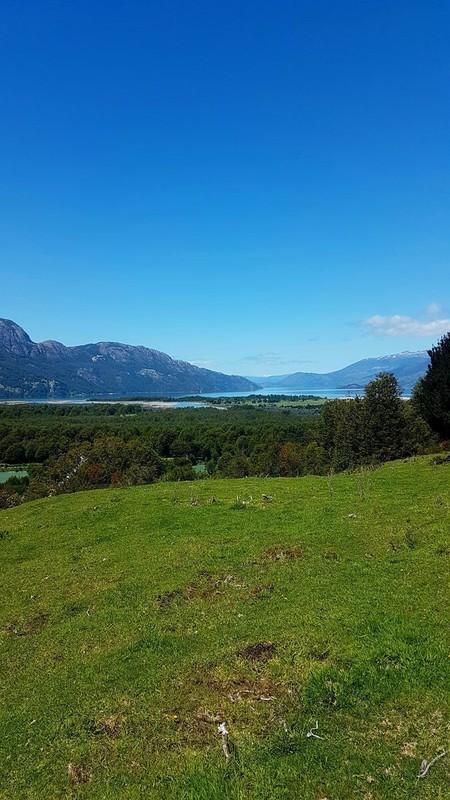 Patagonia, Ultimas parcelas en cruce a Bahía Murta. en General Carrera, Región de Aysen Patagonia, Ultimas parcelas en cruce a Bahía Murta. en General Carrera, Región de Aysen
