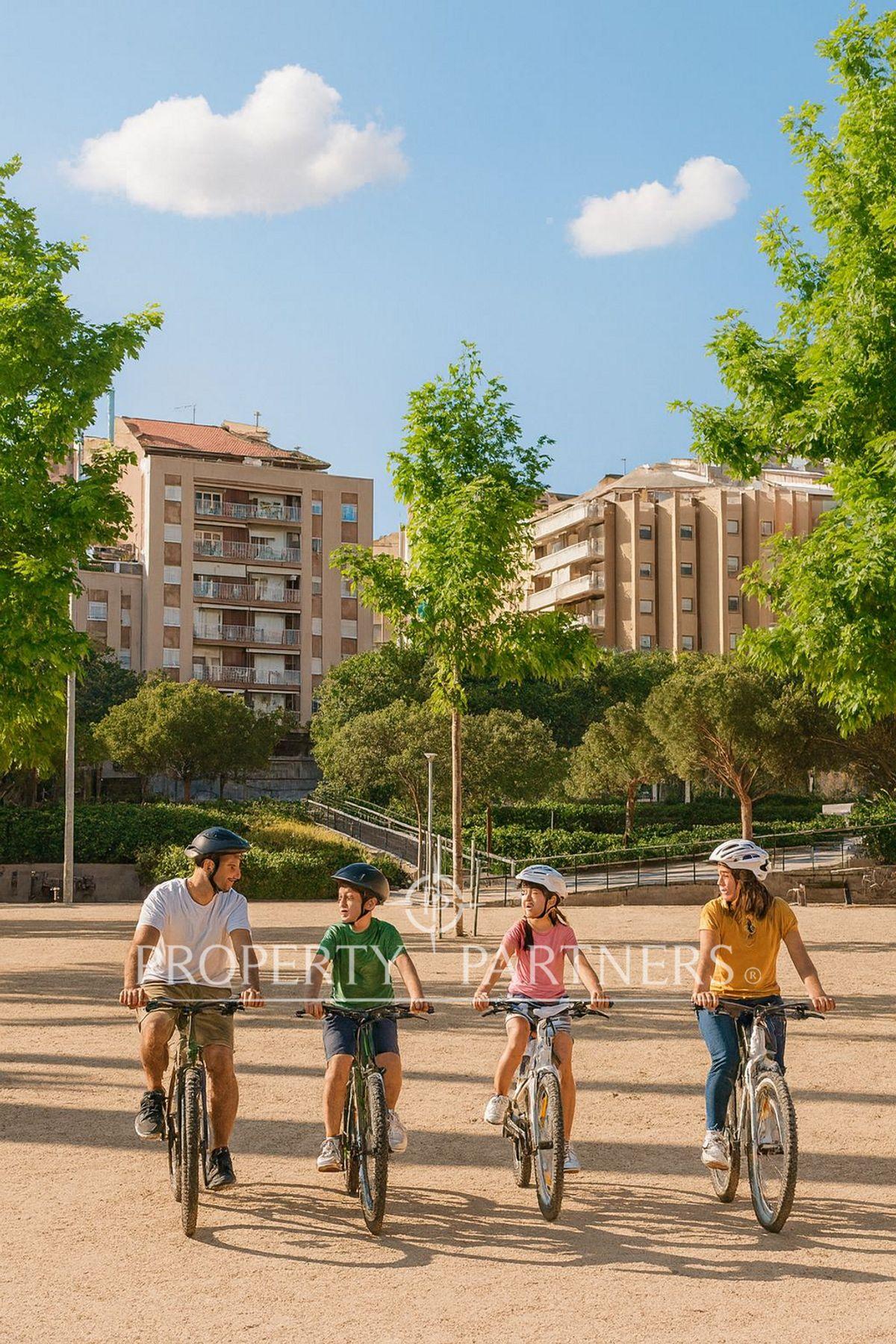 Ático reformado con gran terraza en la zona de Joanic en Barcelona, Provincia de Barcelona Ático reformado con gran terraza en la zona de Joanic en Barcelona, Provincia de Barcelona