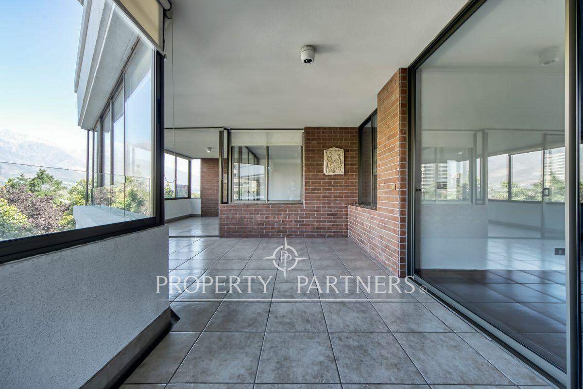 Estupendo y amplio departamento con vista despejada al Oriente en Manquehue Sur, Las Condes, Región Metropolitana Estupendo y amplio departamento con vista despejada al Oriente en Manquehue Sur, Las Condes, Región Metropolitana