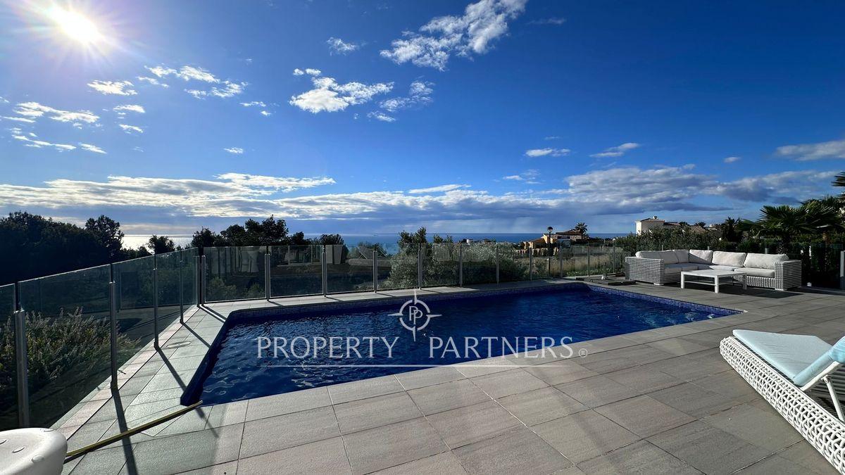 Villa moderna con maravillosas vistas al mar en venta en la Cumbre Del Sol en Provincia de Valencia Villa moderna con maravillosas vistas al mar en venta en la Cumbre Del Sol en Provincia de Valencia