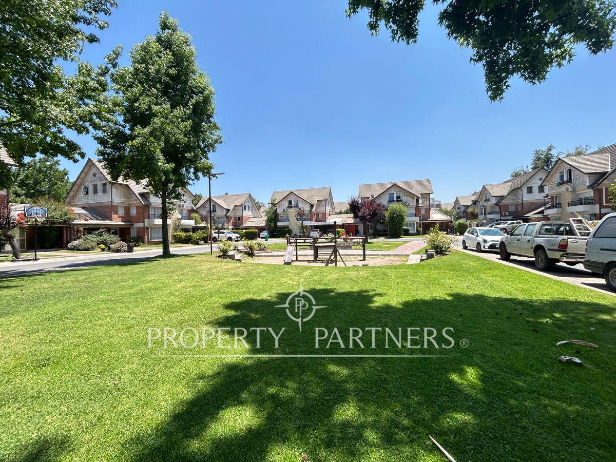 Espectacular y acogedora casa en exclusivo condominio Puertas de Huechuraba en Pedro Fontova Norte, Huechuraba, Región Metropolitana Espectacular y acogedora casa en exclusivo condominio Puertas de Huechuraba en Pedro Fontova Norte, Huechuraba, Región Metropolitana