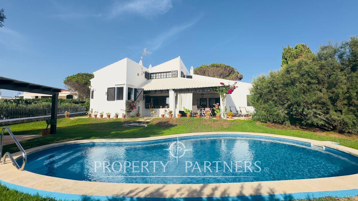 Encantador chalet con licencia turística en Binibeca Vell en Sant Luis, Menorca, Islas Baleares Encantador chalet con licencia turística en Binibeca Vell en Sant Luis, Menorca, Islas Baleares