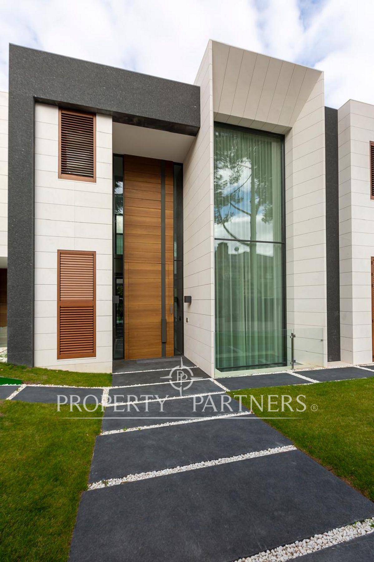 Lujosa casa independiente en venta en el Conde Orgaz en Conde Orgaz Piovera, Hortaleza, Madrid, Provincia de Madrid Lujosa casa independiente en venta en el Conde Orgaz en Conde Orgaz Piovera, Hortaleza, Madrid, Provincia de Madrid