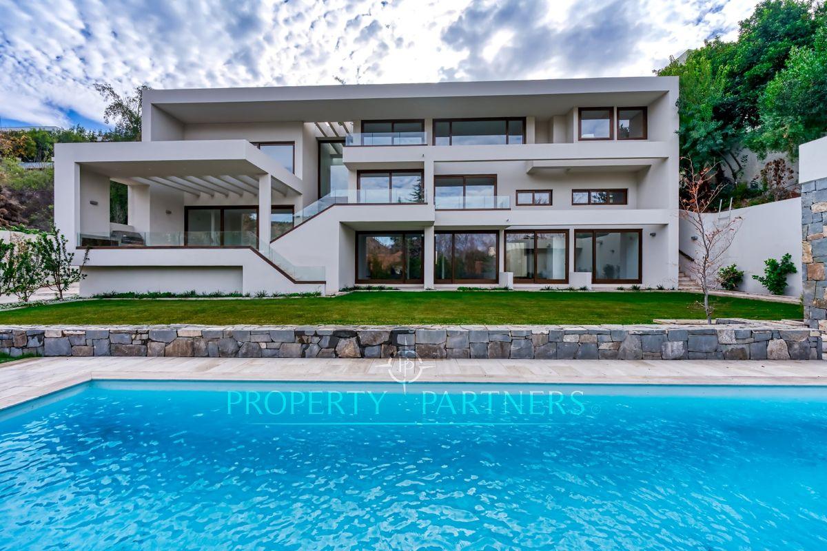 Nueva Casa Mediterranea en el Golf de Manquehue en Los Trapenses, Región Metropolitana Nueva Casa Mediterranea en el Golf de Manquehue en Los Trapenses, Región Metropolitana