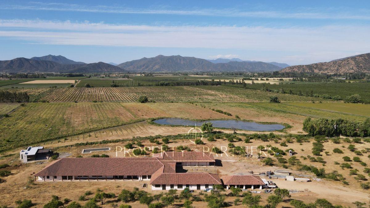Espectacular Casa con gran Terreno en el Huique en Palmilla, Región de Libertador Bernardo O'Higgins Espectacular Casa con gran Terreno en el Huique en Palmilla, Región de Libertador Bernardo O'Higgins