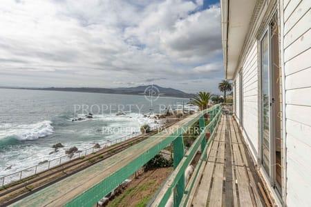 Casa en primera linea y una vista insuperable en Playa Amarilla, Concón, Región de Valparaíso Casa en primera linea y una vista insuperable en Playa Amarilla, Concón, Región de Valparaíso