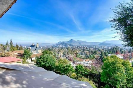 Excelente casa con gran vista, Quinchamalí en Quinchamalí, Las Condes, Región Metropolitana Excelente casa con gran vista, Quinchamalí en Quinchamalí, Las Condes, Región Metropolitana