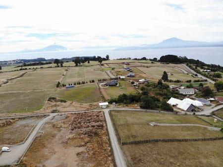 Espectacular casa con gran vista al lago Llanquihue en Punta Larga en Frutillar, Región de Los Lagos Espectacular casa con gran vista al lago Llanquihue en Punta Larga en Frutillar, Región de Los Lagos